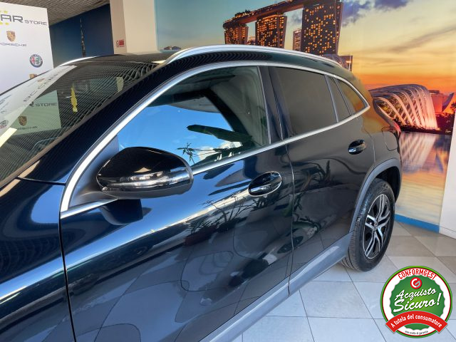 MERCEDES-BENZ GLA 200 usata, con Volante in pelle