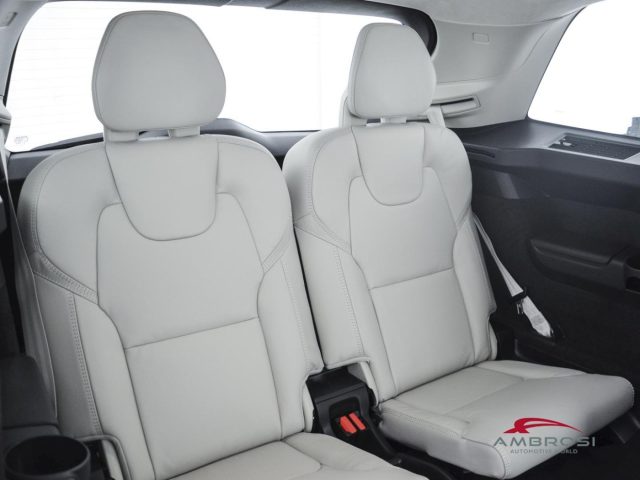 VOLVO XC90 usata 11