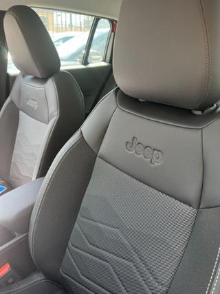 JEEP Avenger usata, con Sedile posteriore sdoppiato