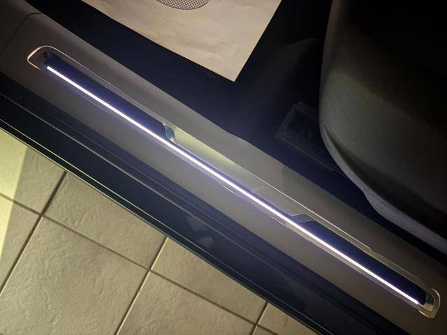 VOLKSWAGEN Tiguan usata, con Sensori di parcheggio posteriori