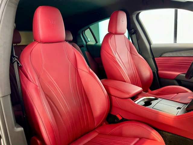 MASERATI Grecale usata, con Sedili riscaldati