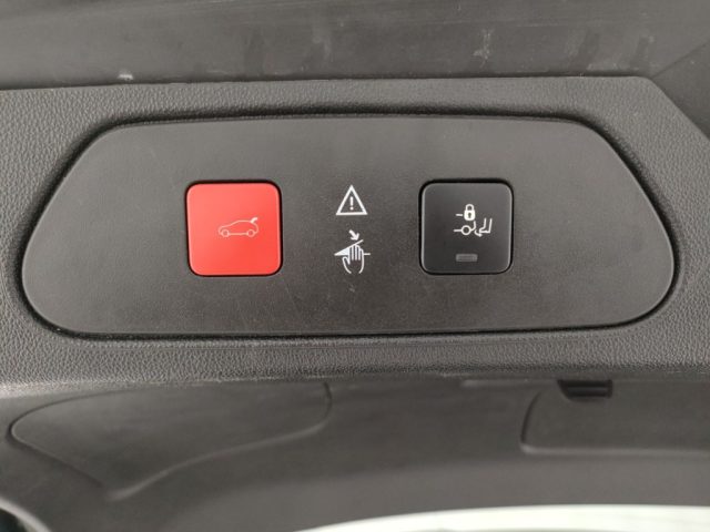 OPEL Grandland X usata, con Specchietti laterali elettrici