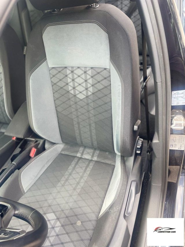 VOLKSWAGEN Polo usata, con Sedile posteriore sdoppiato