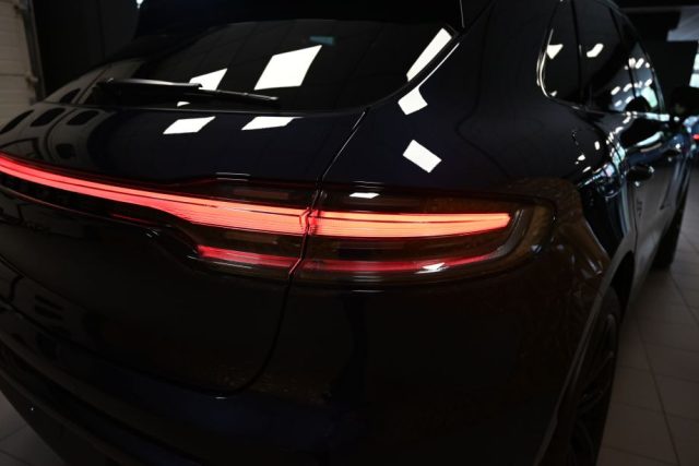 PORSCHE Macan usata 18