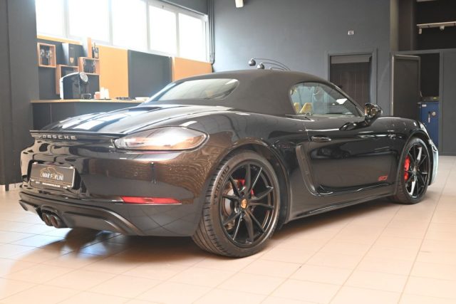 PORSCHE 718 Spyder usata 136