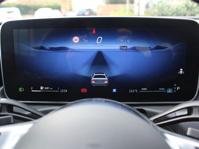MERCEDES-BENZ C 200 usata, con Fari LED