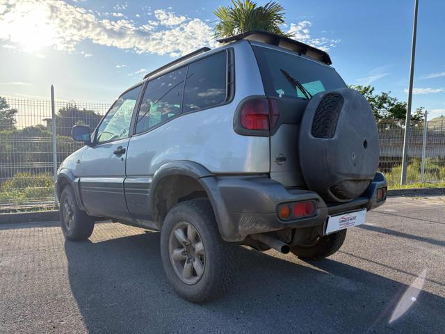 NISSAN Terrano II usata, con Autoradio