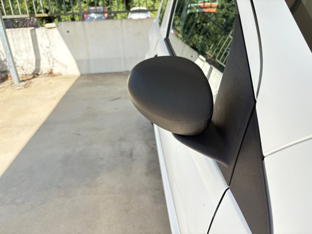 TOYOTA Aygo usata 37