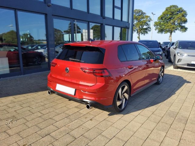 VOLKSWAGEN Golf usata, con Autoradio