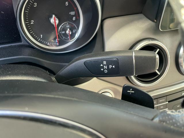 MERCEDES-BENZ CLA 200 usata, con Sistema di navigazione