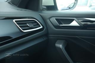 VOLKSWAGEN T-Roc usata, con Isofix