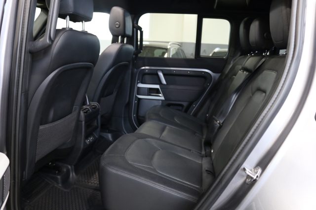 LAND ROVER Defender usata, con Fendinebbia