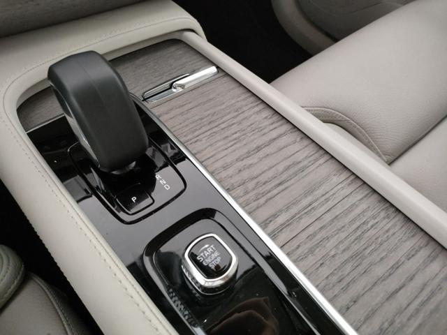 VOLVO XC90 usata, con USB
