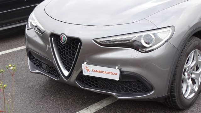 ALFA ROMEO Stelvio usata, con Sensori di parcheggio posteriori