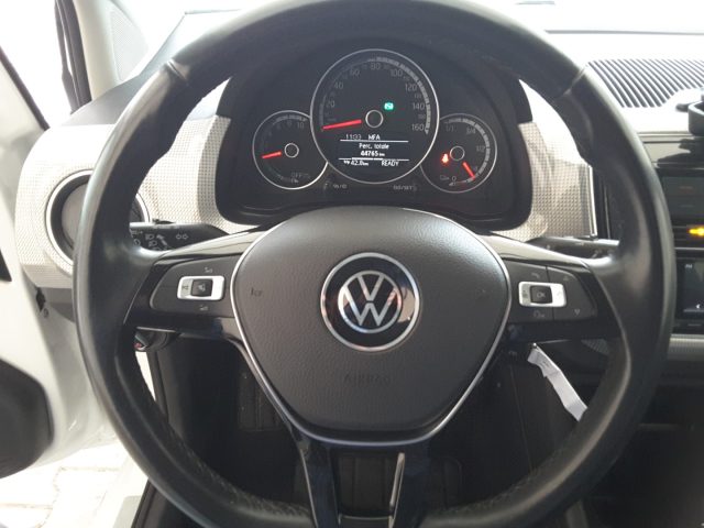VOLKSWAGEN e-up! usata, con Autoradio