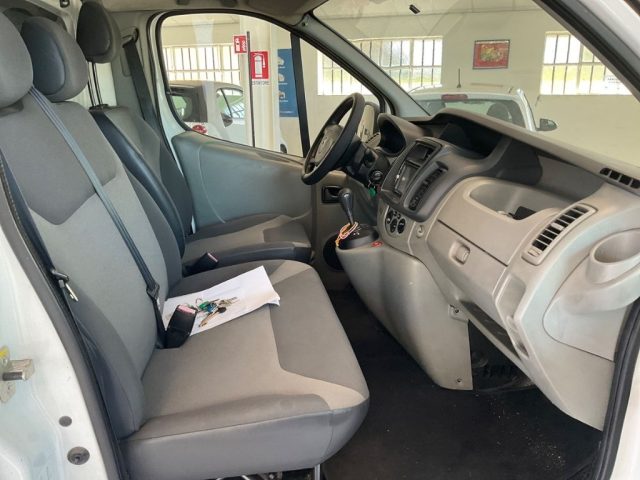 RENAULT Trafic usata, con Airbag