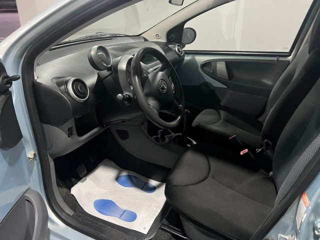 TOYOTA Aygo usata, con Cerchi in lega