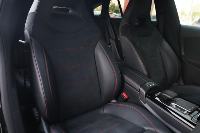 MERCEDES-BENZ CLA 220 usata, con Chiusura centralizzata