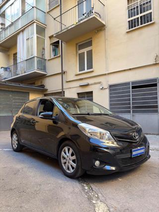 TOYOTA Yaris usata, con Airbag