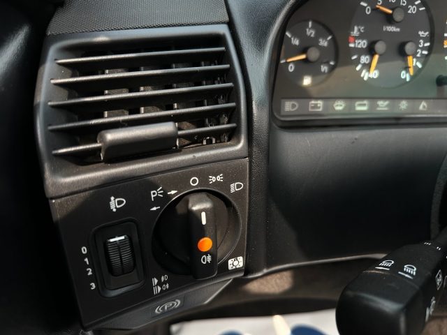 MERCEDES-BENZ SL 280 usata, con Volante in pelle