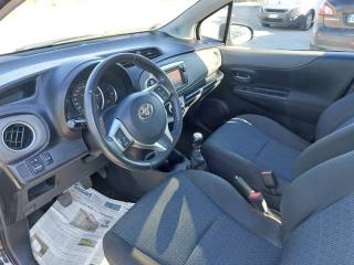 TOYOTA Yaris usata 9