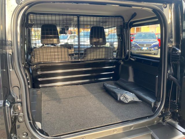 SUZUKI Jimny usata, con Bluetooth