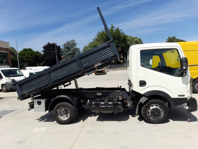 NISSAN Cabstar usata, con Autoradio