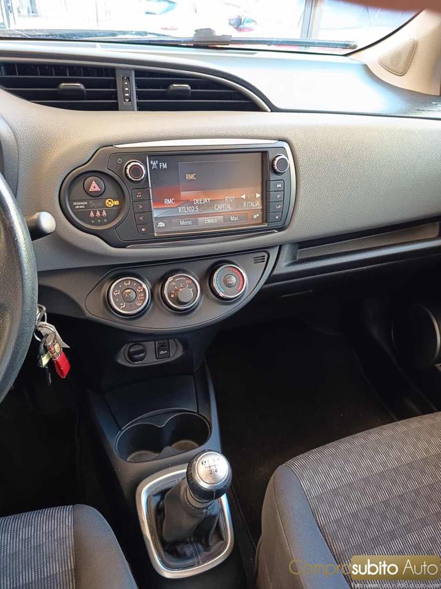 TOYOTA Yaris usata, con Servosterzo