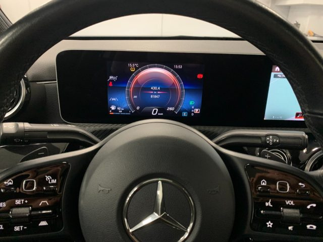 MERCEDES-BENZ CLA 180 usata, con Autoradio digitale
