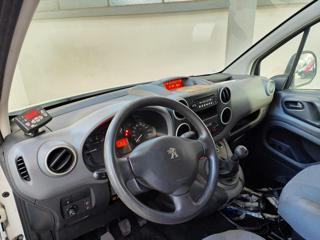 PEUGEOT Partner usata, con Volante multifunzione