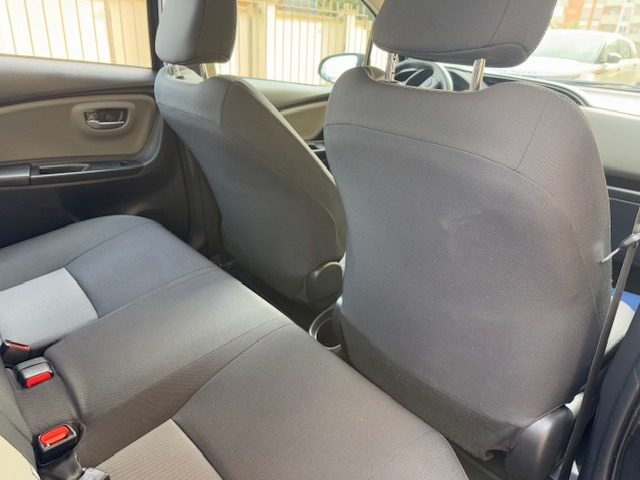 TOYOTA Yaris usata, con Touch screen