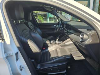 ALFA ROMEO Stelvio usata, con Cerchi in lega