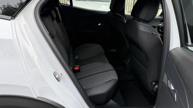 PEUGEOT 2008 usata, con Park Distance Control