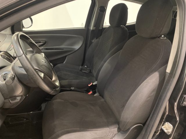 LANCIA Ypsilon usata, con Fendinebbia