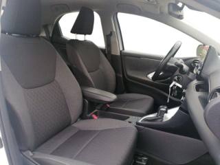 TOYOTA Yaris usata, con Autoradio digitale