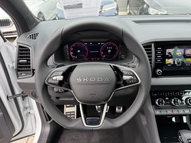 SKODA Karoq usata, con Boardcomputer