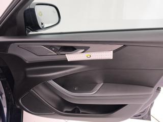 JAGUAR XE usata, con Telecamera per parcheggio assistito