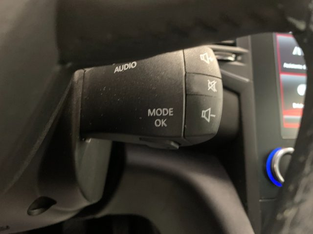 RENAULT Megane usata, con Touch screen