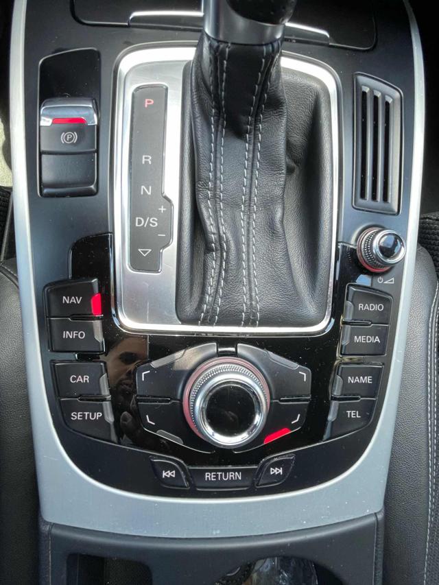 AUDI A4 usata, con USB