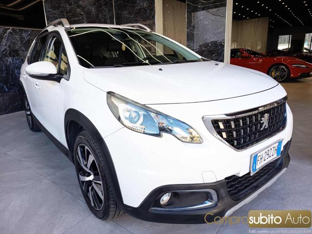 PEUGEOT 2008 usata, con Airbag