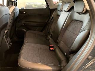 RENAULT Captur usata, con Volante in pelle