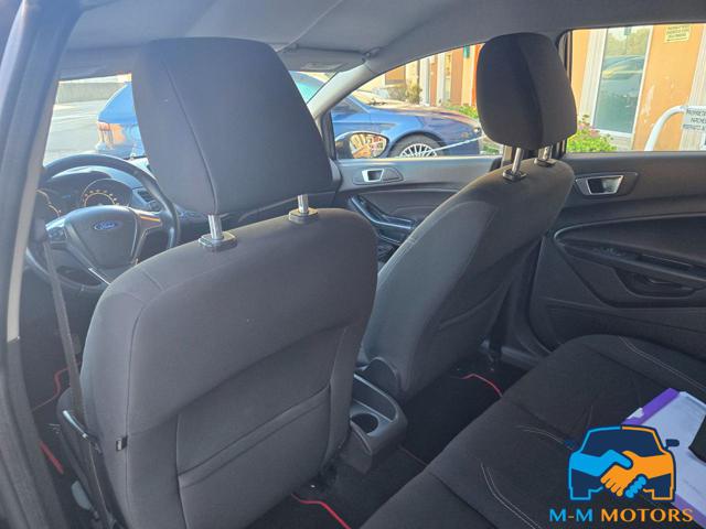 FORD Fiesta usata, con Specchietti laterali elettrici
