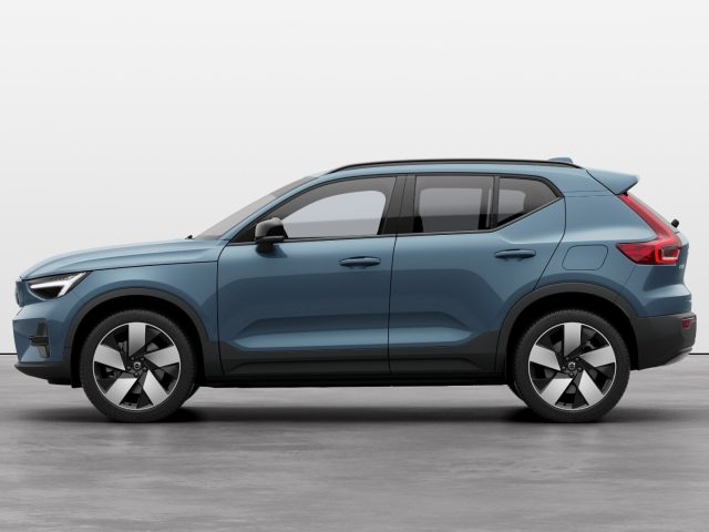VOLVO EX40 usata, con Airbag laterali