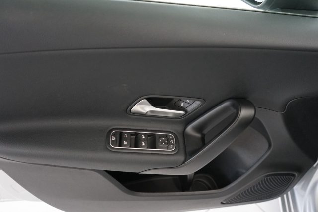 MERCEDES-BENZ A 180 usata, con Isofix