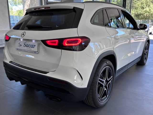 MERCEDES-BENZ GLA 200 usata, con Alzacristalli elettrici