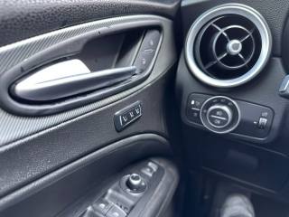 ALFA ROMEO Stelvio usata, con Fari Xenon