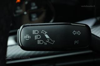 VOLKSWAGEN Golf usata, con Sensori di parcheggio anteriori