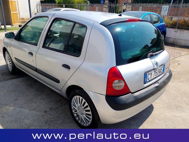 RENAULT Clio usata, con Alzacristalli elettrici