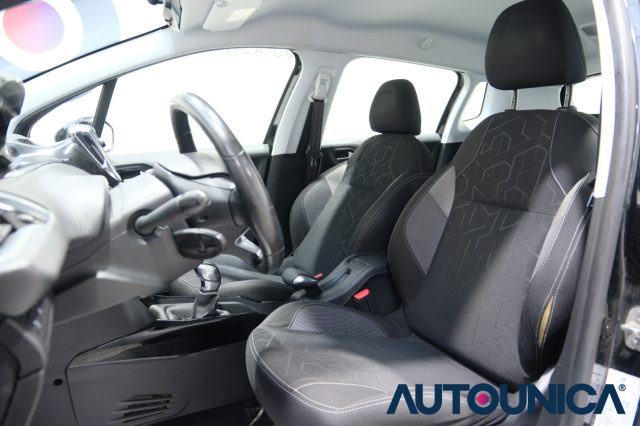 PEUGEOT 2008 usata, con Autoradio