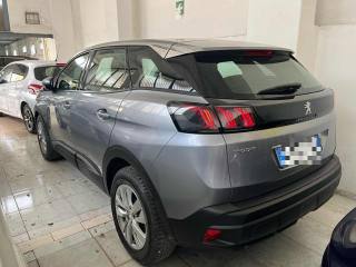 PEUGEOT 3008 usata, con Airbag